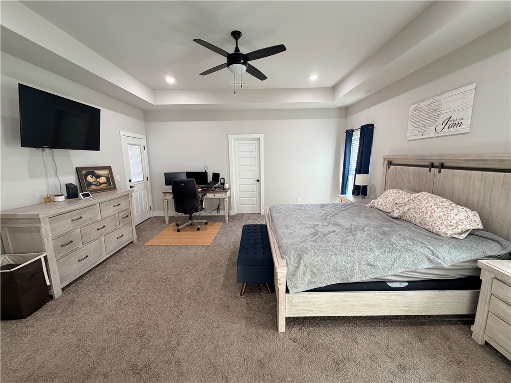 Rustic Flats Sub Gentry - Residential