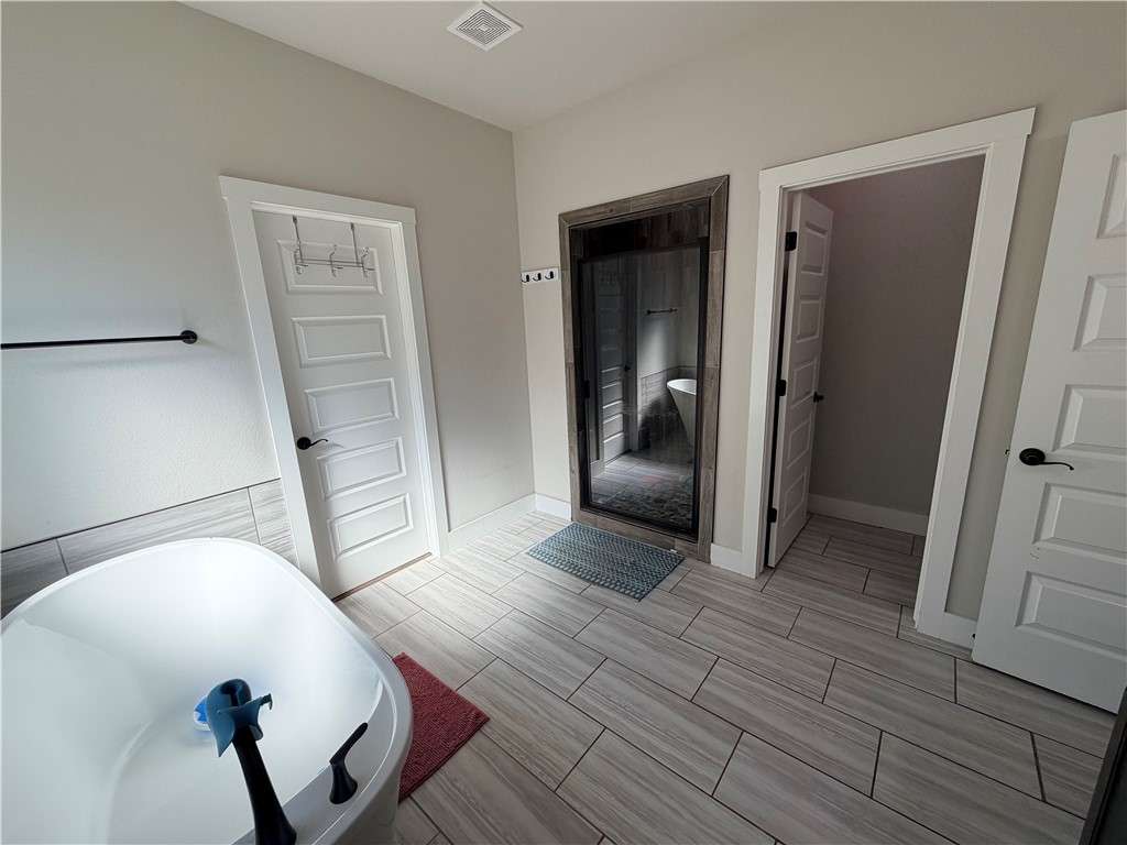 Rustic Flats Sub Gentry - Residential