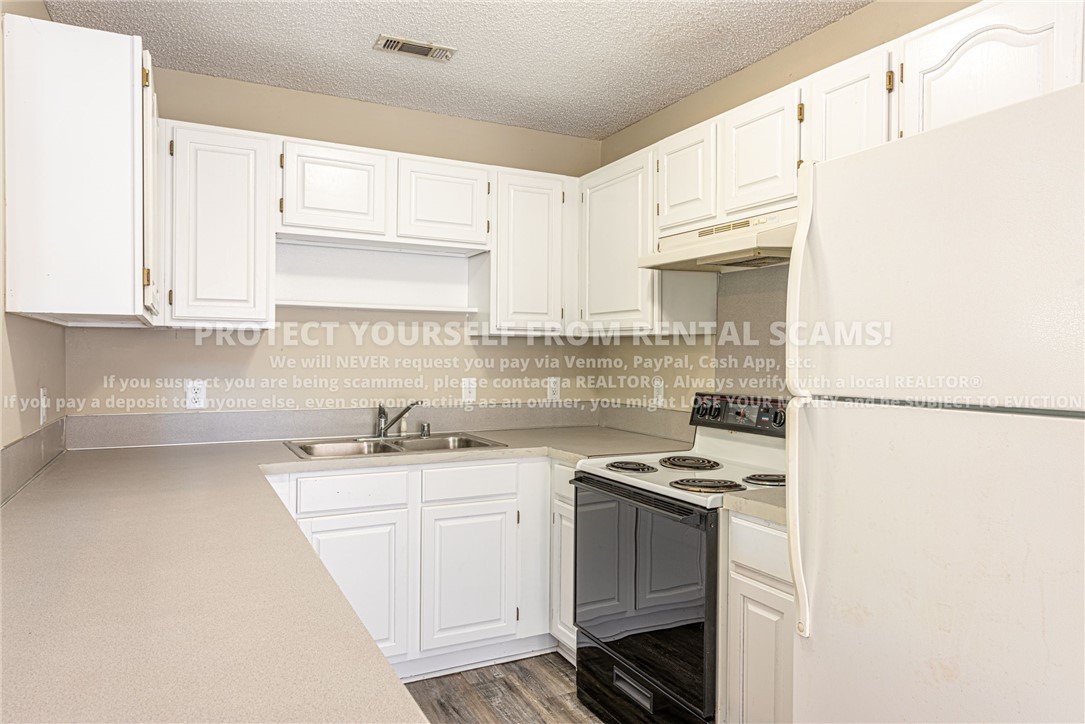 Pine Crest Add Ph I - Residential Lease