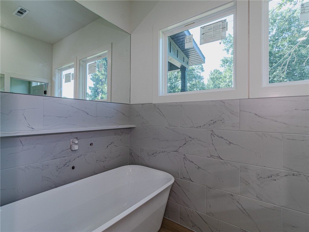 Monikie Sub Bvv - Residential