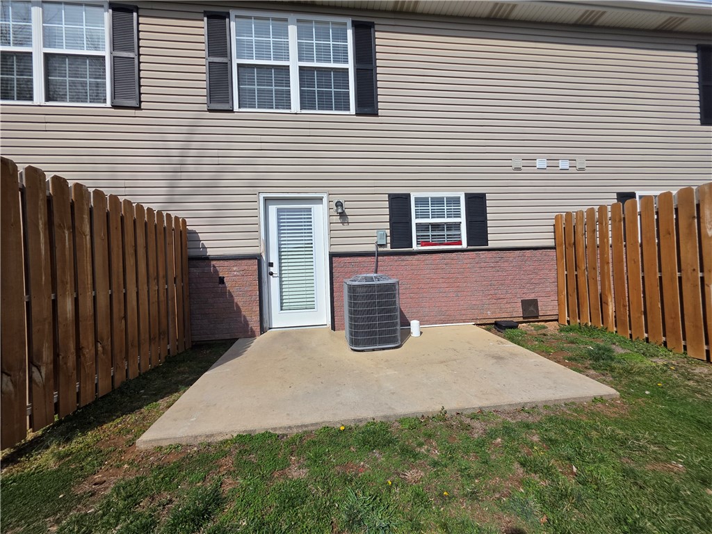 33-20-30 Bentonville - Residential Lease