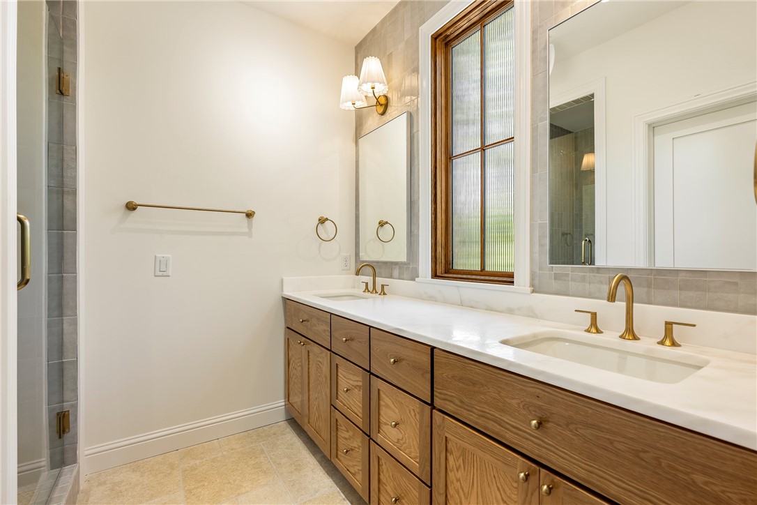 Demings 2nd Add Bentonville - Residential