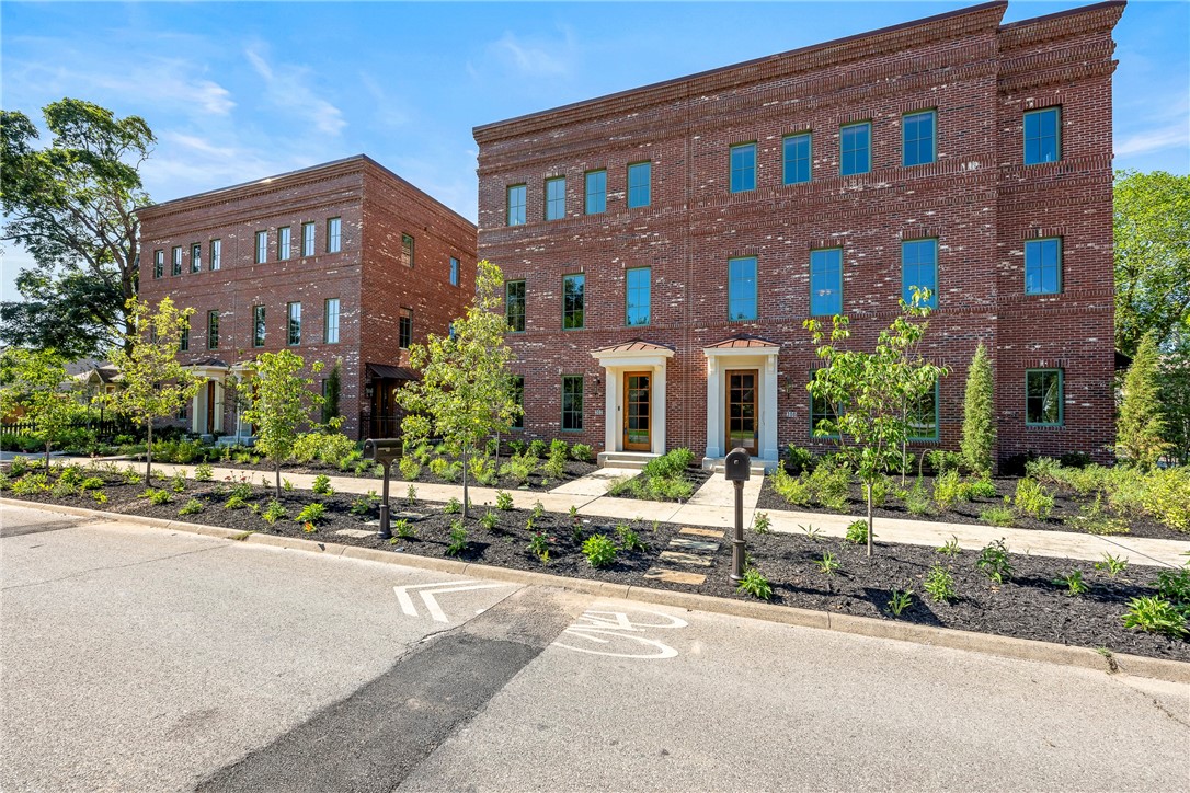 Demings 2nd Add Bentonville - Residential
