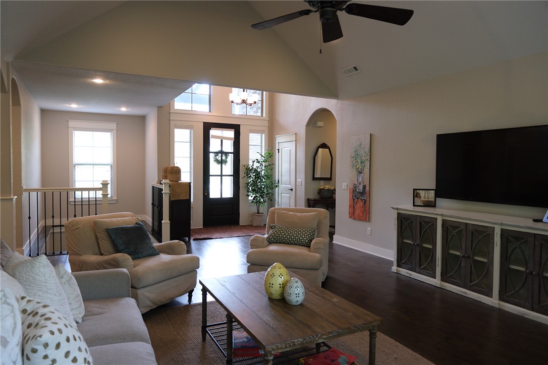 Oaklawn Hills Sub Bentonville - Residential Lease