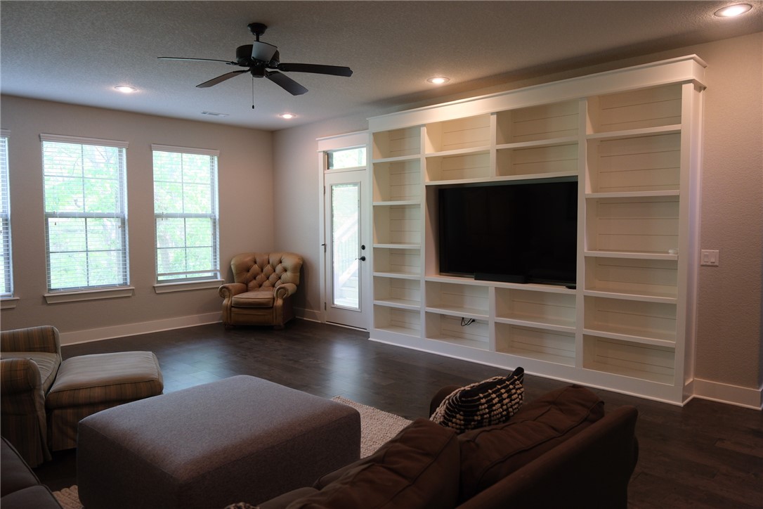 Oaklawn Hills Sub Bentonville - Residential Lease