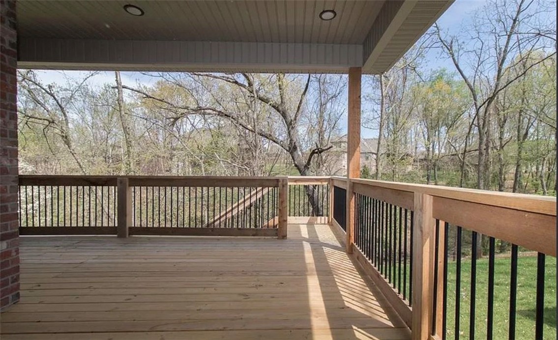 Oaklawn Hills Sub Bentonville - Residential Lease