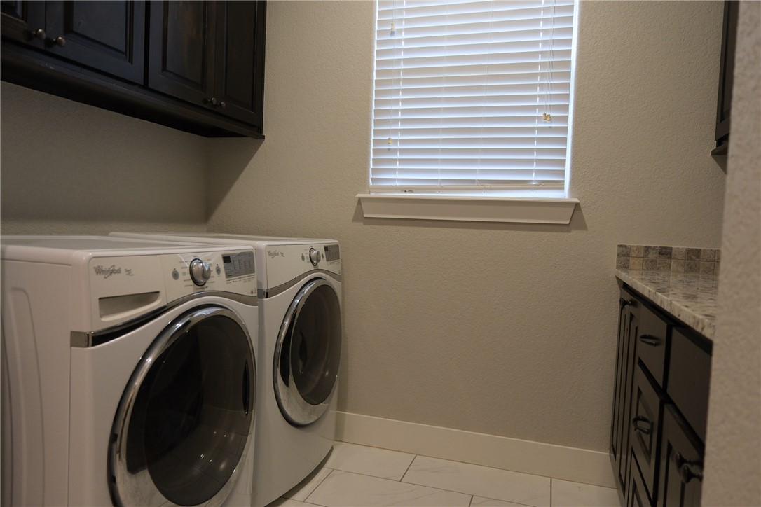 Oaklawn Hills Sub Bentonville - Residential Lease