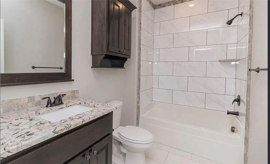 Oaklawn Hills Sub Bentonville - Residential Lease