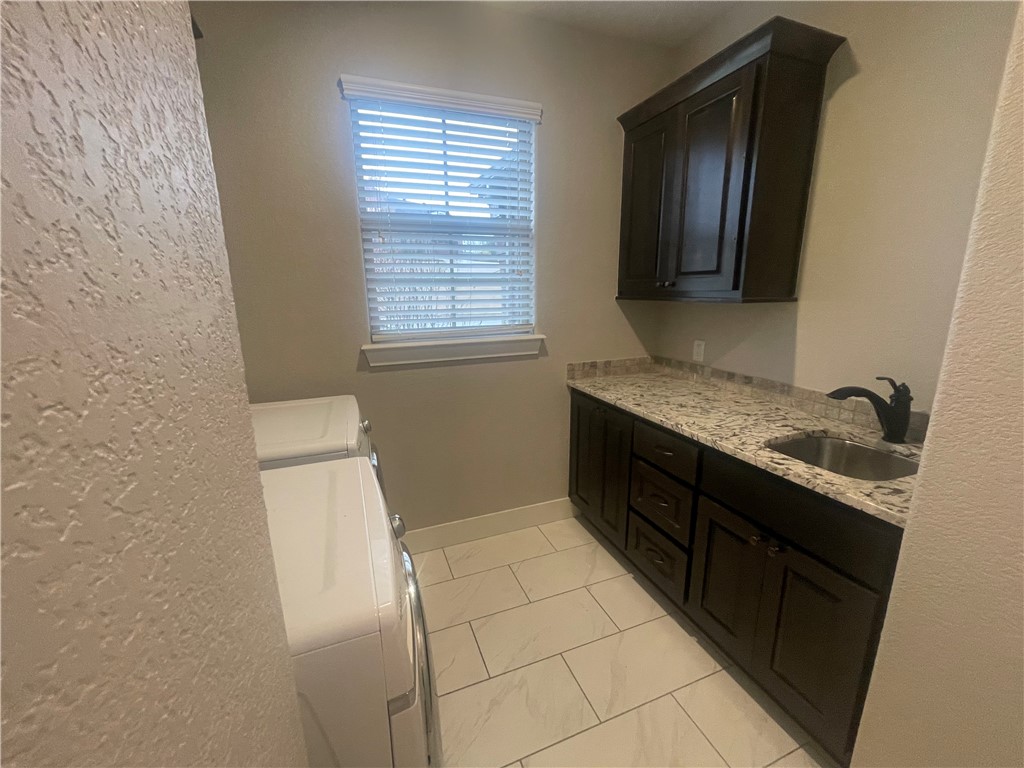 Oaklawn Hills Sub Bentonville - Residential Lease