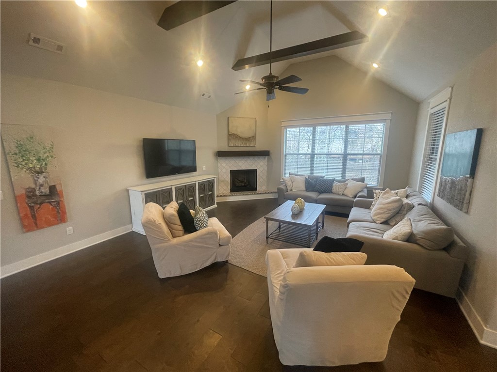 Oaklawn Hills Sub Bentonville - Residential Lease