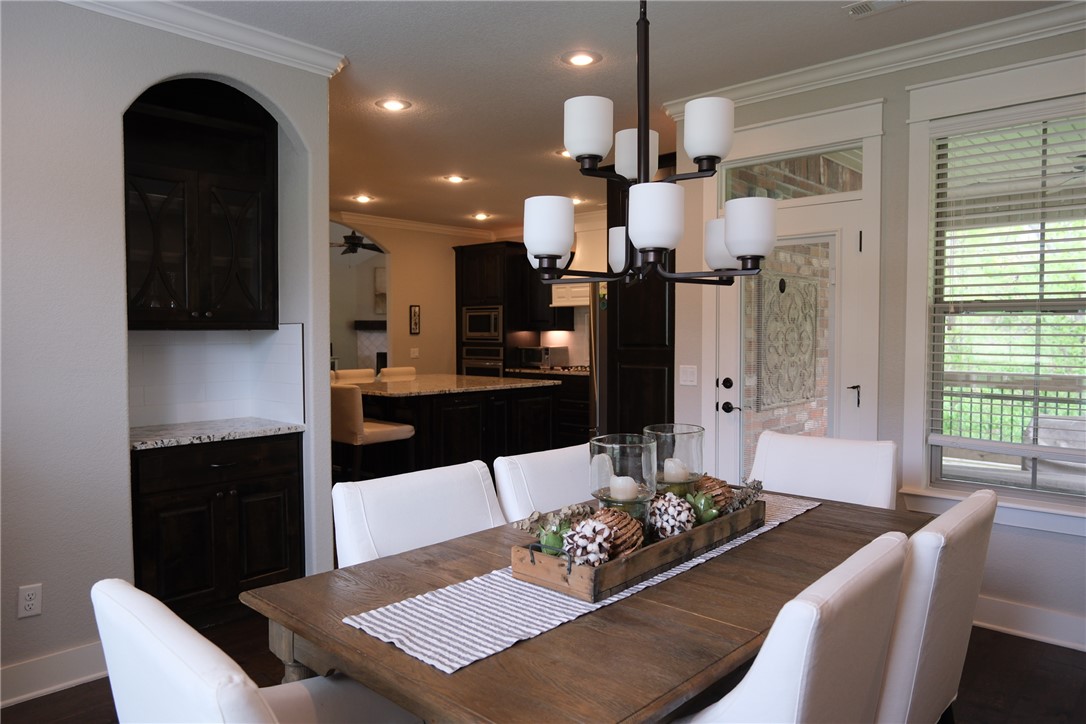 Oaklawn Hills Sub Bentonville - Residential Lease