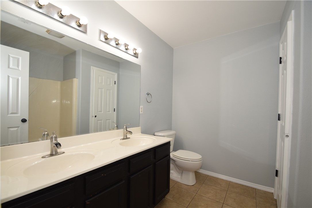 Stoneburrow Add PH II - Residential Lease