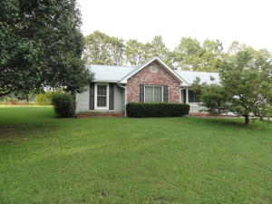 3 bed 2 bath house excellent condition, edge of town 2.5 level acres. House like new. Move in ready. Back yard has beautiful view toward Marshall. Dead end driveway, nice yard/extra lots could be cleared for a bigger yard, shop building or sell other lots for income or building sites. 2 car garage (door removed). Large Morgan brand storage building, small shed, close to town, country feel.