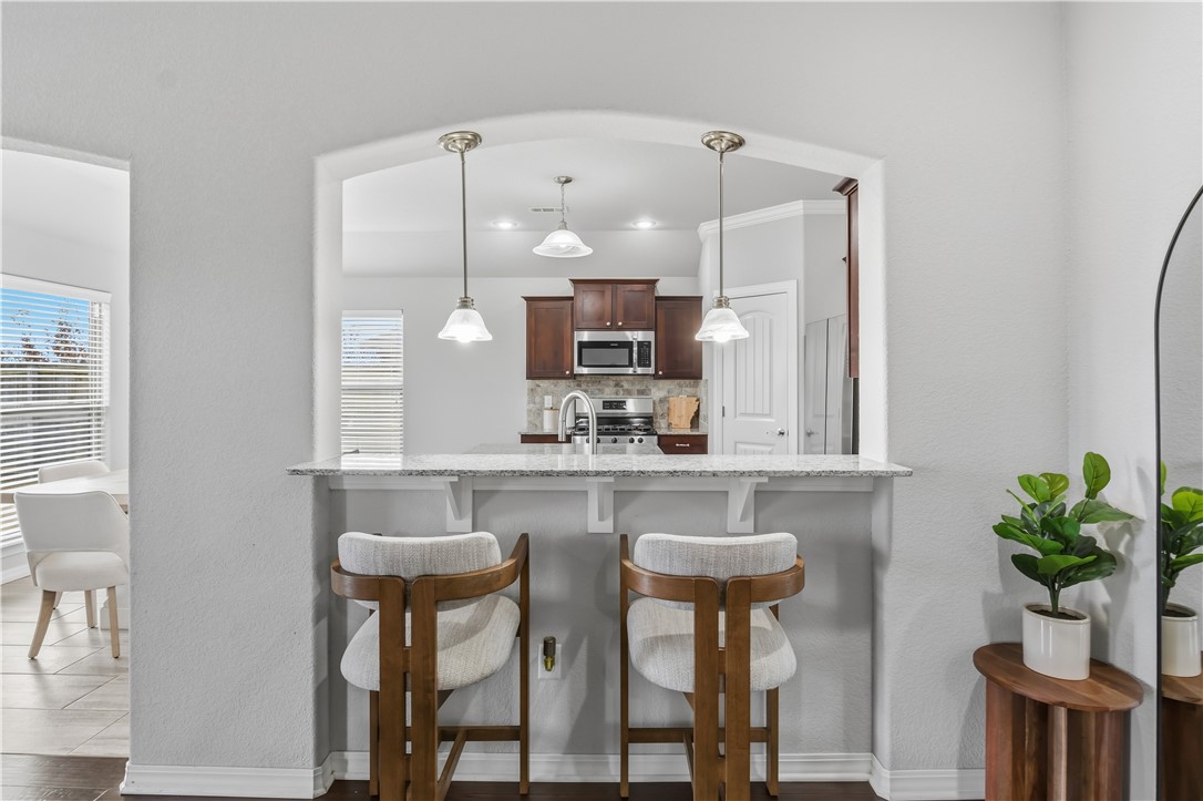 960 Silverthorn Drive