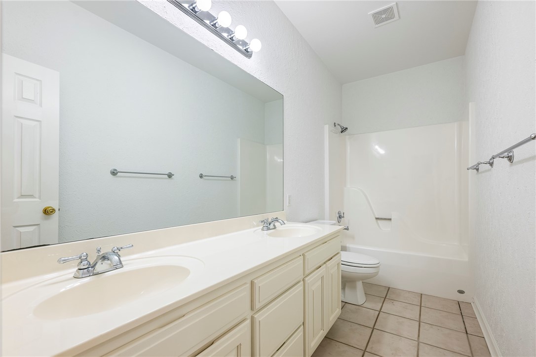 Ridgecrest Meadows Ph 1 Rogers - Residential