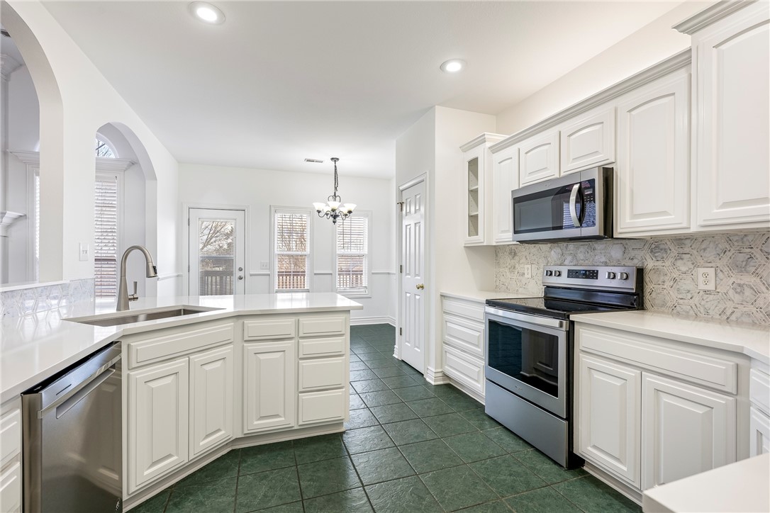 Ridgecrest Meadows Ph 1 Rogers - Residential