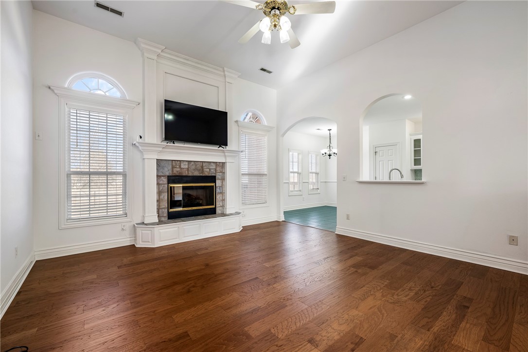 Ridgecrest Meadows Ph 1 Rogers - Residential