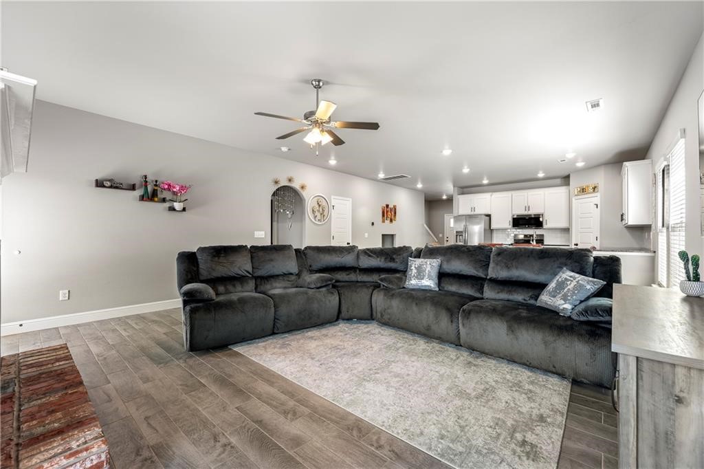 Prairie Brook Sub Ph 1 Centerton - Residential Lease