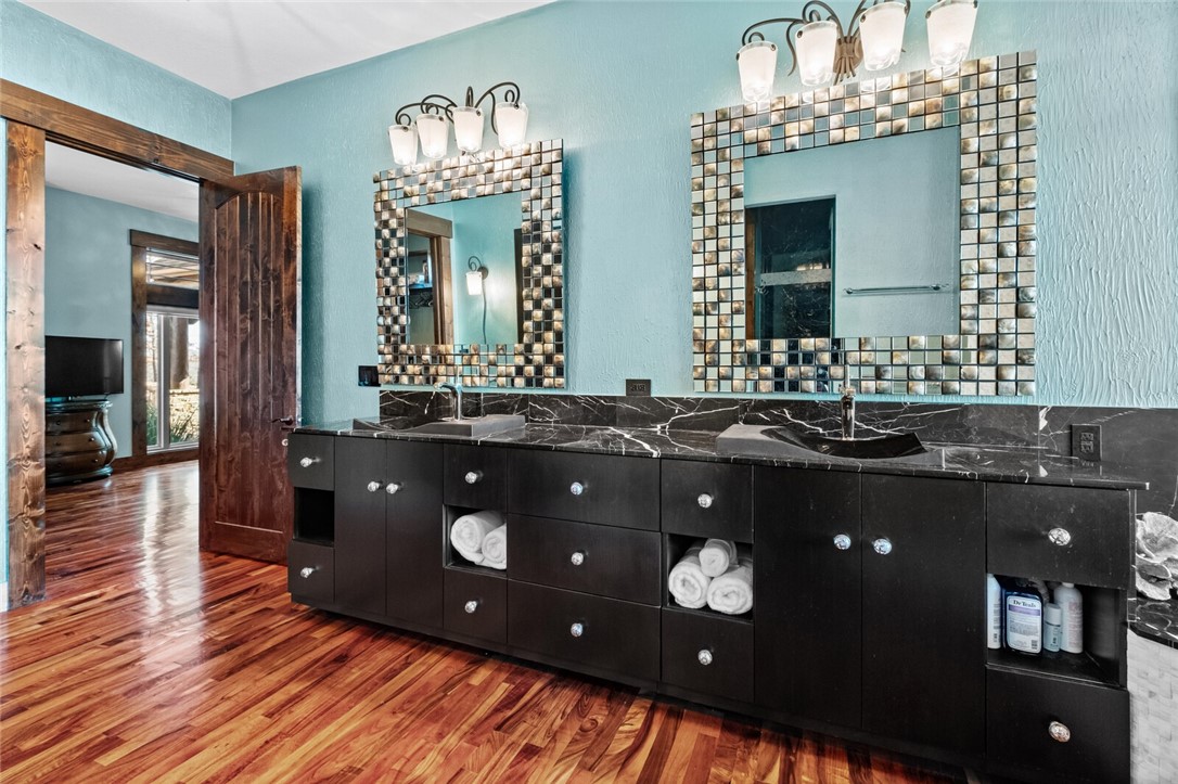 Point Mirage - Residential