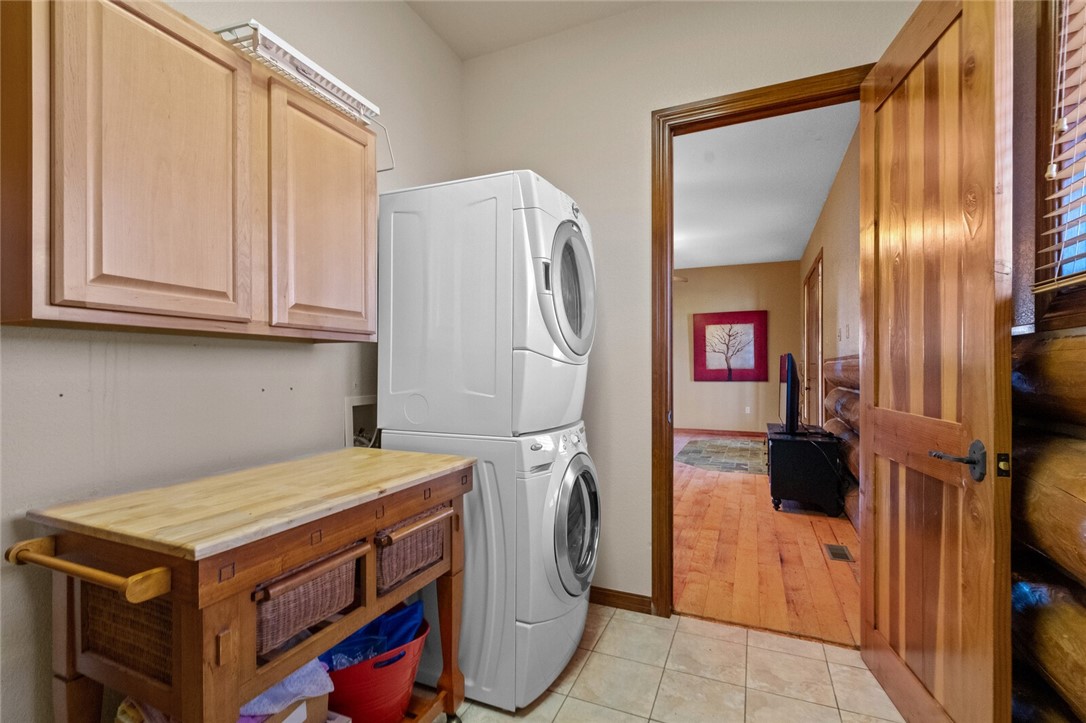 Point Mirage - Residential