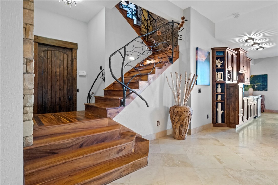 Point Mirage - Residential