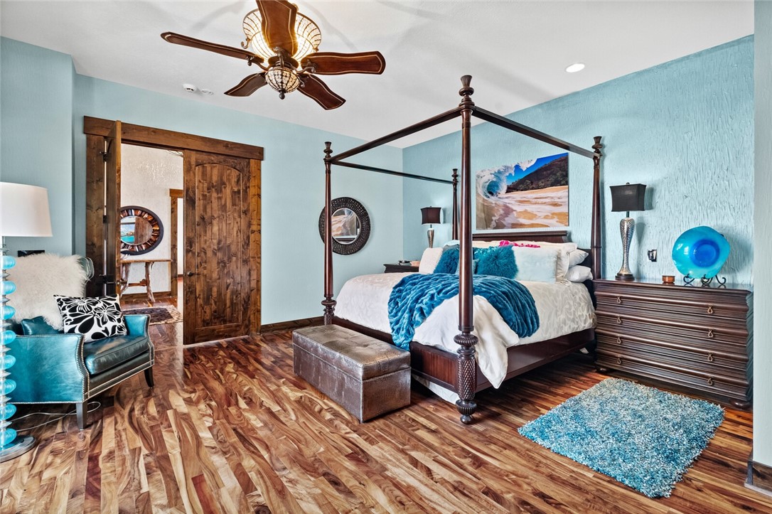 Point Mirage - Residential