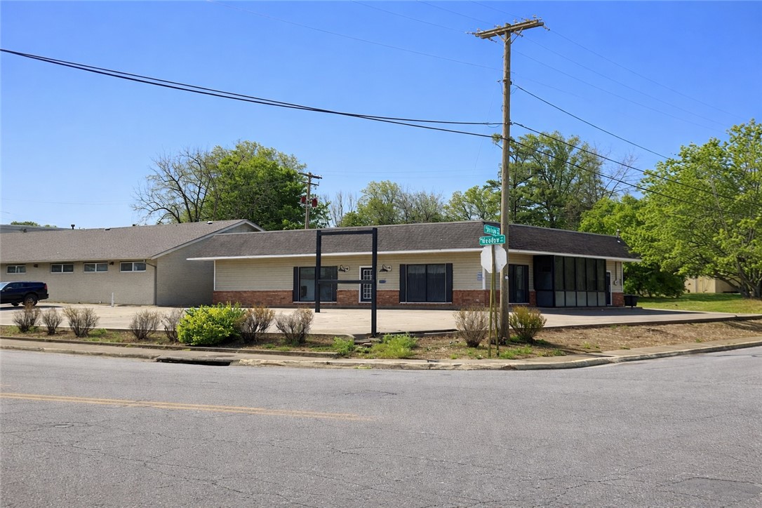 Railroad Add - Commercial Lease