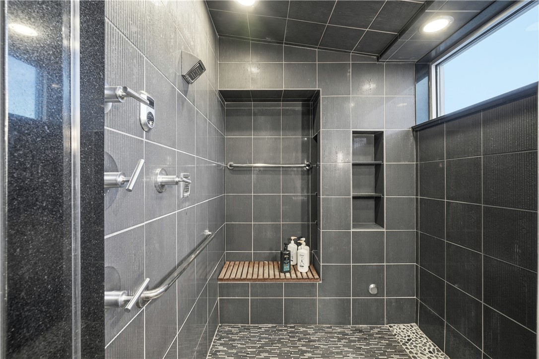 FAYETTEVILLE ORIGINAL - Residential Lease