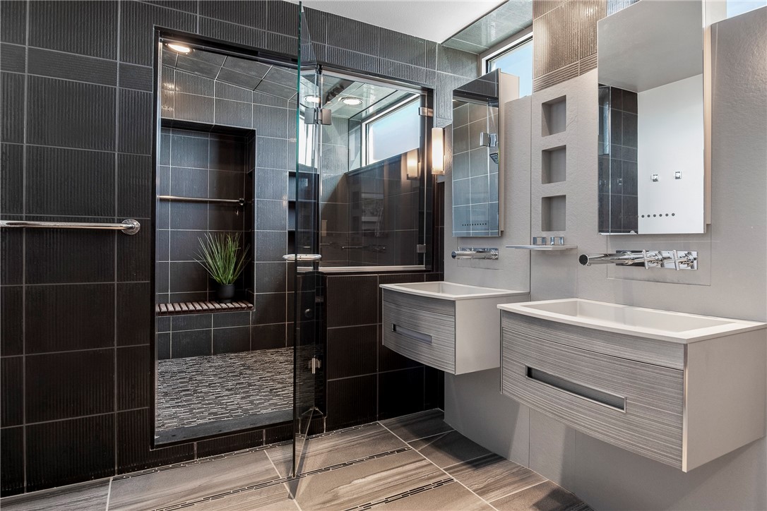 FAYETTEVILLE ORIGINAL - Residential Lease