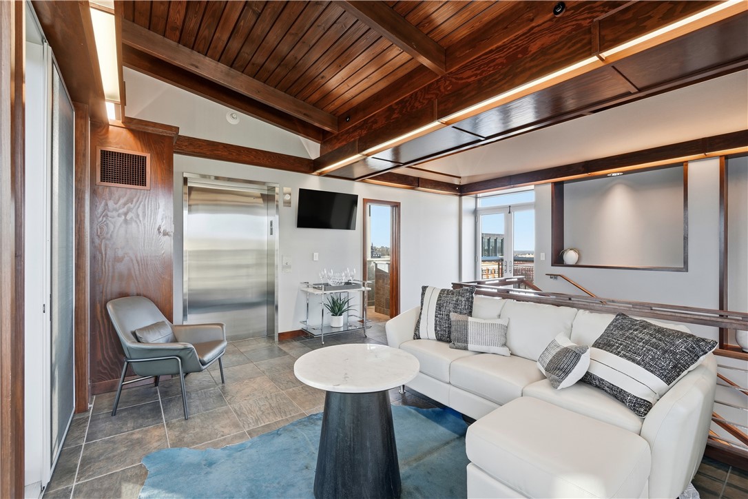 FAYETTEVILLE ORIGINAL - Residential Lease