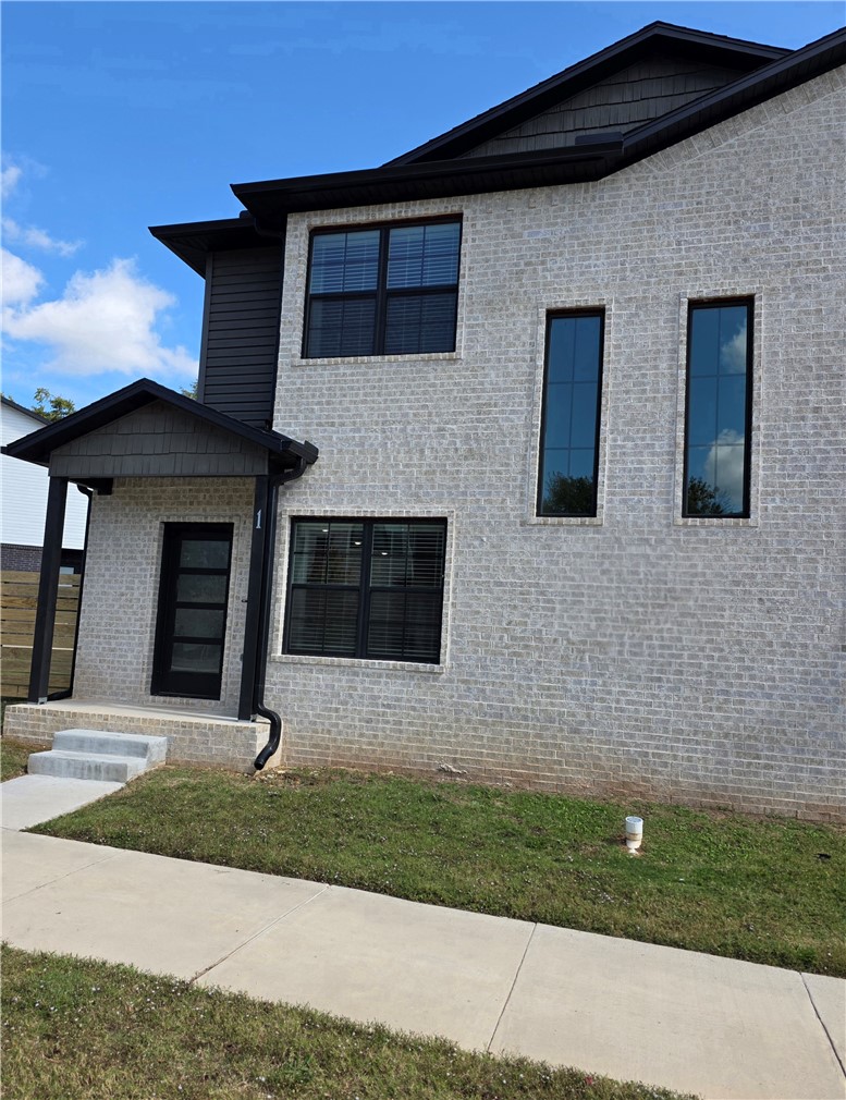 Fayetteville Outlots - Residential Lease