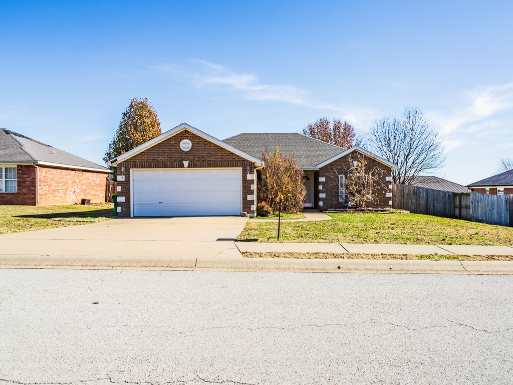 Centerpoint Sub Ph 7 Centerton - Residential Lease