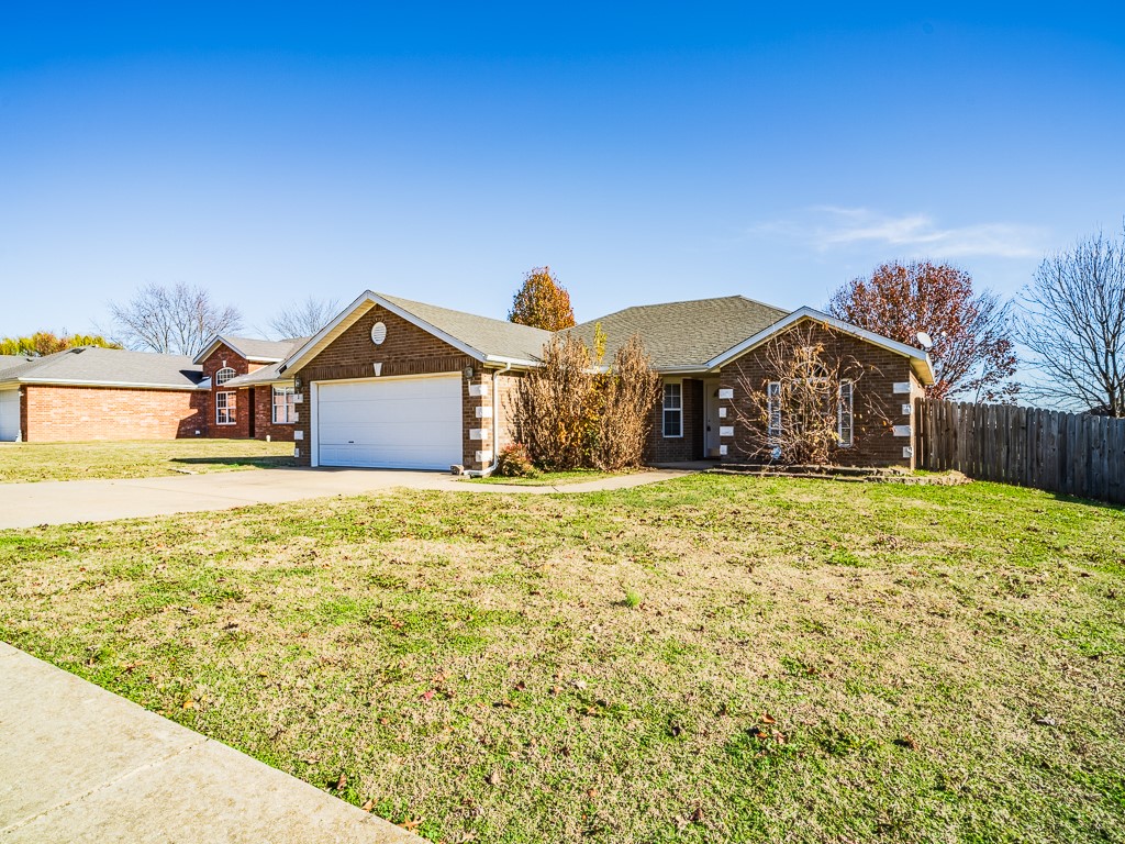 Centerpoint Sub Ph 7 Centerton - Residential Lease