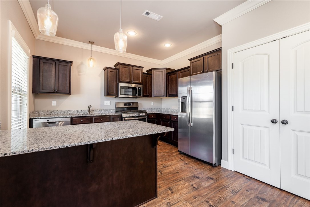 Prairie Grove Outlots - Residential Lease
