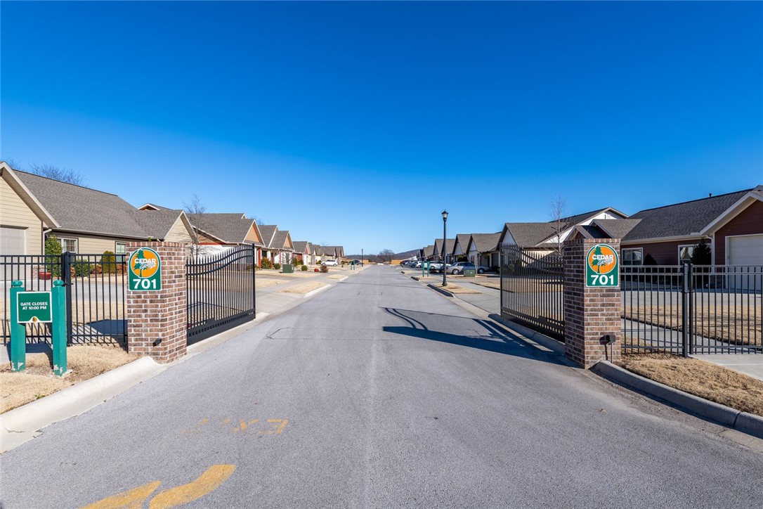 Prairie Grove Outlots - Residential Lease