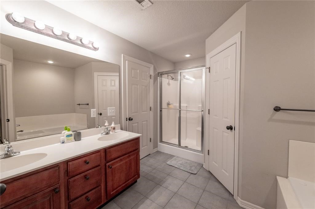 Walnut Crossing Sub - Residential Lease