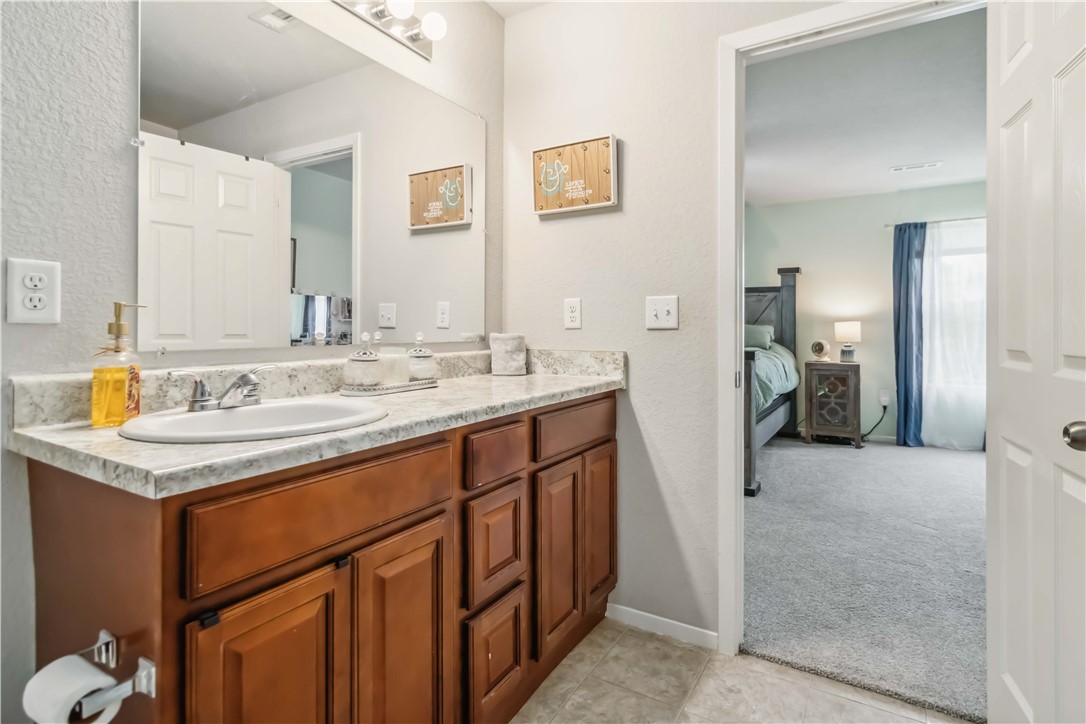 Oakleaf Manor - Residential