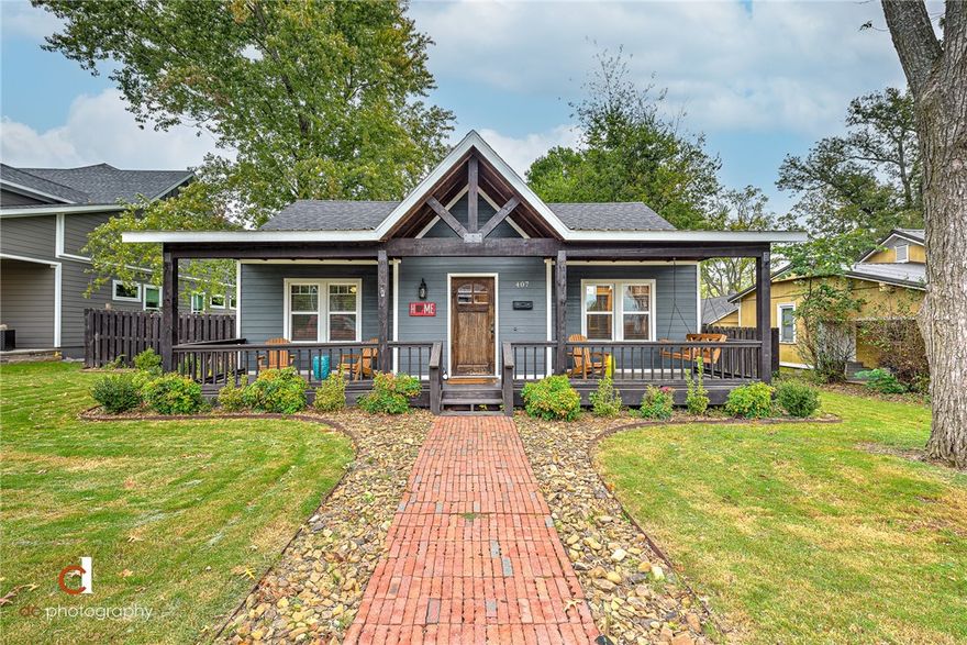 Marvelous location in downtown Bentonville! This custom built 3 bed/3 bath Craftsman home was originally built in the 60's and has been remodeled and renovated. Have coffee and chat with your neighbors on the cozy, welcoming front porch. The family room leads into the beautifully done brick and vaulted wood ceiling dining room with built ins, opening into the spacious kitchen with built in breakfast nook bench seating. Kitchen has 2 pantries, butcher block counters, gas cook top and gorgeous copper sink. Off of the kitchen is the laundry room and stairs leading up to the enormous bonus room with a full size bathroom, as is the cozy screened in porch with a wood burning fireplace to enjoy those chilly spring and fall evenings. Attached 2 car garage is accessed in the back of the house off Gilmore Alley. A great neighborhood park is at the end of the alleyway. This home is in the perfect location to walk or bike to all things downtown- restaurants, Skylight Cinema, public library, trails. Don't miss out!