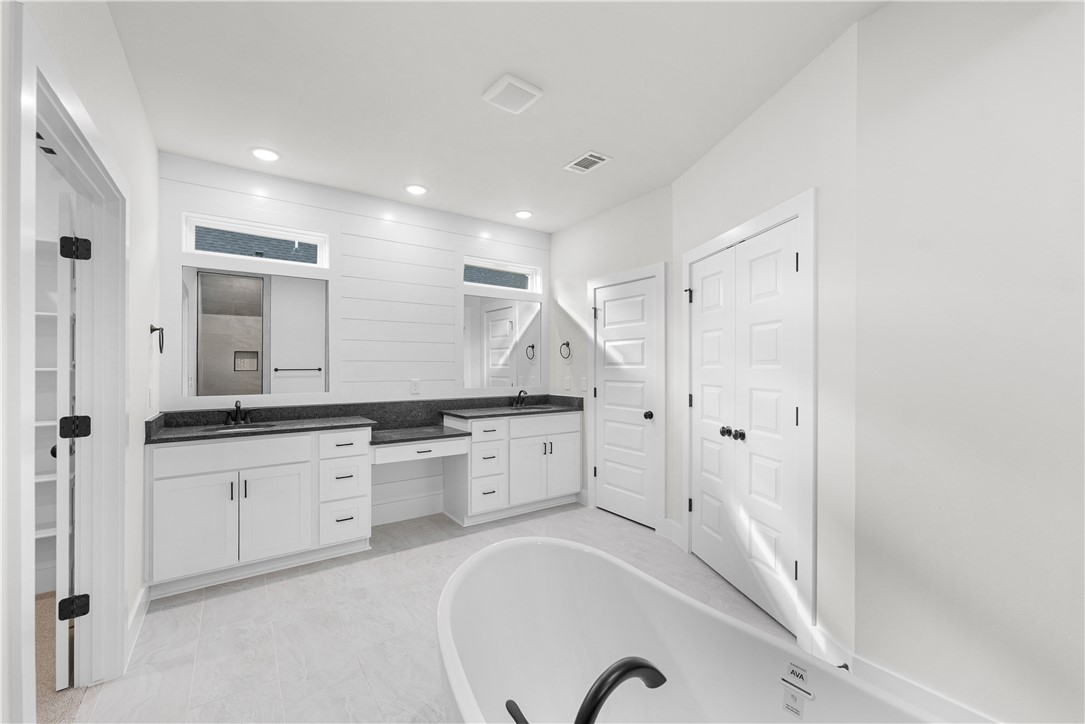 Maple Estates - Residential