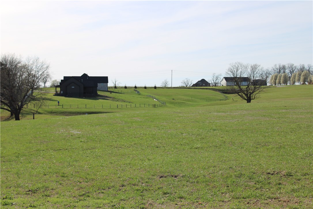 Northern Trace - Land