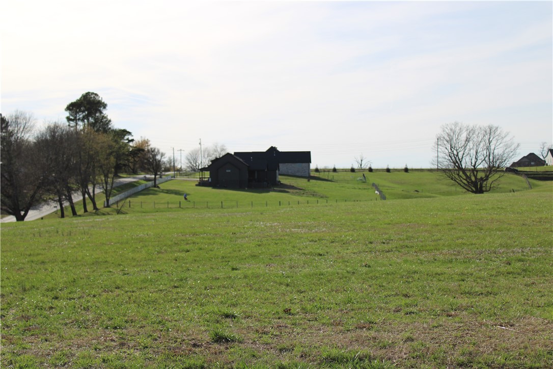 Northern Trace - Land