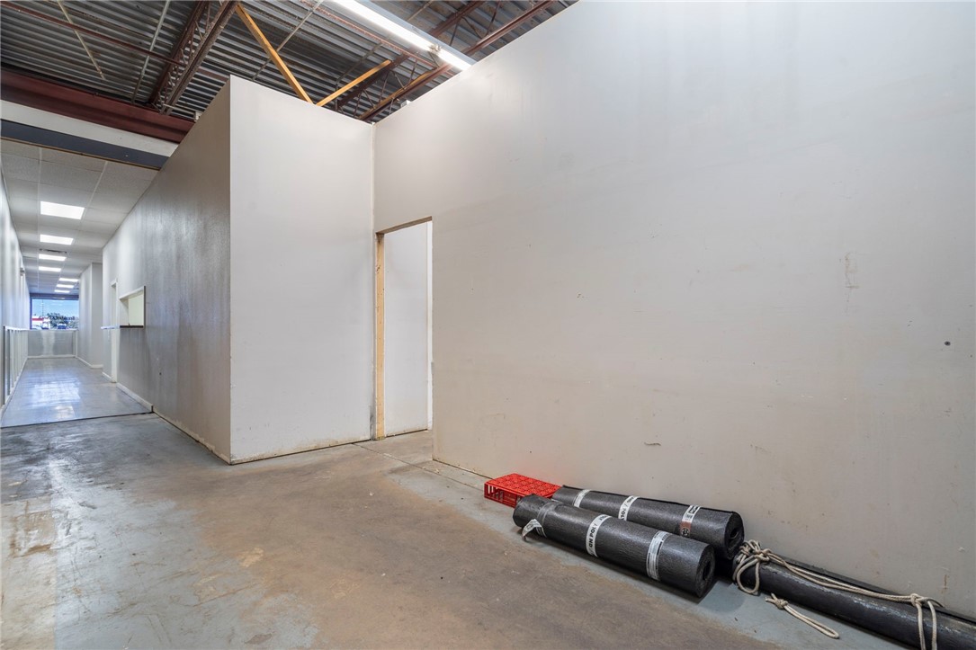 07-17-33-SILOAM SPRINGS - Commercial Lease