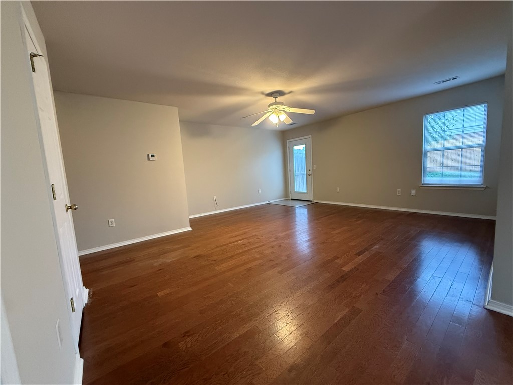 Riverwalk - Residential Lease