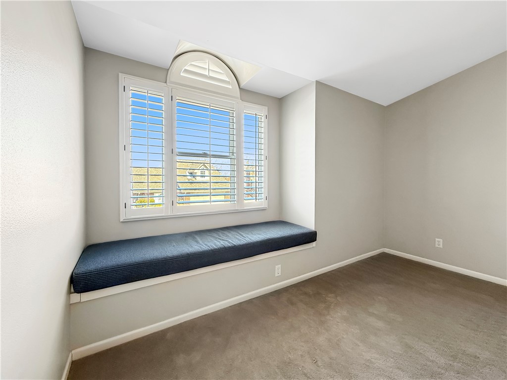 Pinnacle Town Homes Rogers - Residential Lease