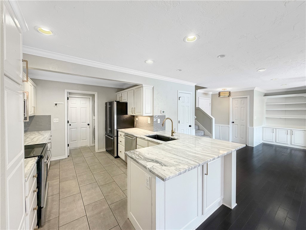 Pinnacle Town Homes Rogers - Residential Lease