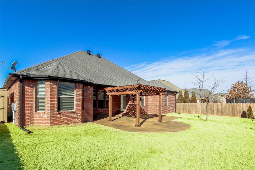 Lexington Sub Rogers - Residential