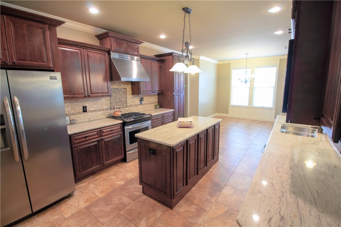 Lexington Sub Rogers - Residential