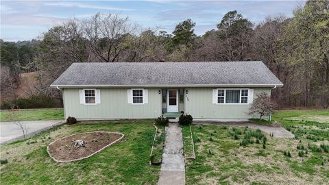 Photo of 130 Shelton Drive, Eureka Springs, AR 72632 (MLS # 1339042)