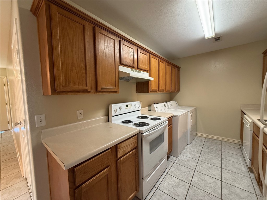 GRAYSTONE SUB-CENTERTON - Residential Lease