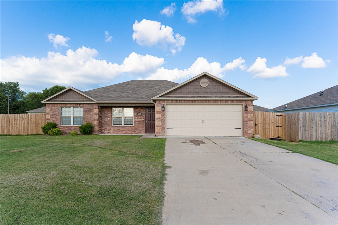 Beautiful 3 Bed 2 Bath home JUST LISTED! Home has fantastic features including an open concept, large kitchen, wonderful living space and much more.